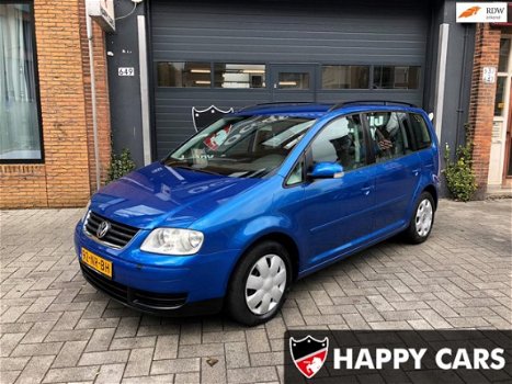 Volkswagen Touran - 1.6-16V FSI , AIRCO, NAP, Nieuwe APK - 1