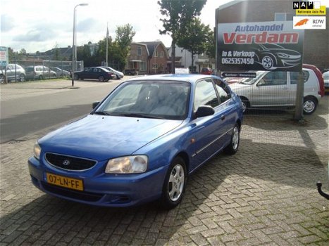 Hyundai Accent - 1.3i LS TREKHAAK - 1