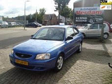 Hyundai Accent - 1.3i LS TREKHAAK