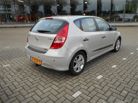 Hyundai i30 - I-Drive Cool - 1