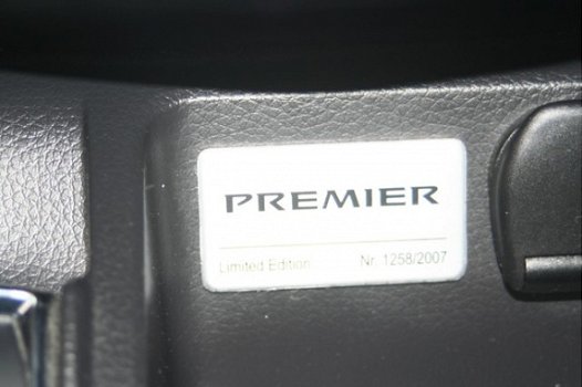 Nissan Qashqai - 1.2 Premier Edition - 1