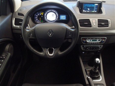 Renault Mégane Estate - 1.2i TCe 116pk Limited AC+ECC|Cr.Control|Navi|Bluetooth|PDC|ESP|LMV - 1
