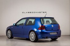 Volkswagen Golf - 3.2 V6 R32