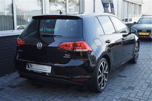 Volkswagen Golf - 1.4 TSI ACT Highline 140PK Xenon|Clima|PDC Zwart - 1