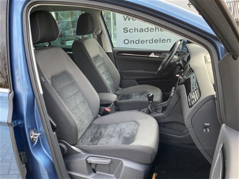Volkswagen Golf Sportsvan - 1.4 150pk Camera| Navi | Cruise - 1