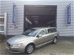 Volvo V70 - 2.0 D4 Summum Airco/Navi/Leer - 1 - Thumbnail