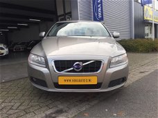 Volvo V70 - 2.0 D4 Summum Airco/Navi/Leer