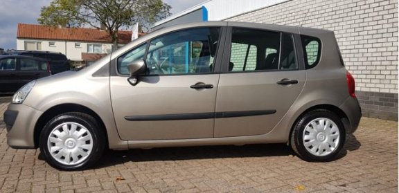 Renault Grand Modus - 1.6 Expression Automaat/Airco/Nieuwstaat - 1