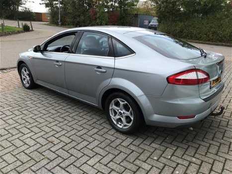 Ford Mondeo - 2.0-16V Limited - 1