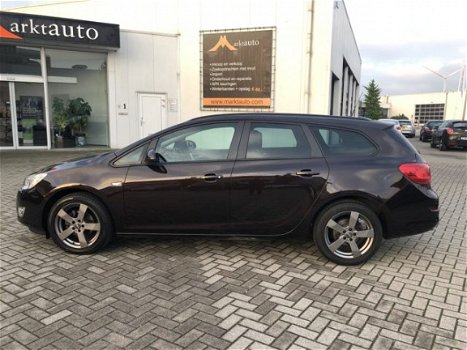 Opel Astra Sports Tourer - 1.4 Turbo Cosmo, Stoel/stuurwiel verw. Cruise PDC - 1