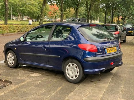 Peugeot 206 - 1.4 2004 nieuwe apk nieuwe beurt - 1