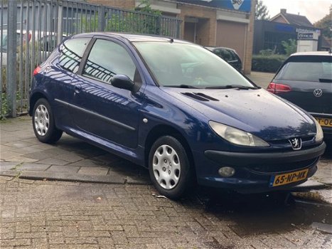 Peugeot 206 - 1.4 2004 nieuwe apk nieuwe beurt - 1