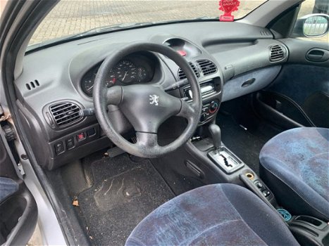 Peugeot 206 - 1.4 Gentry automaat stuurbekrachtiging elek ramen - 1