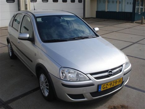 Opel Corsa - 1.0-12V Essentia AIRCO PERFECTE STAAT - 1