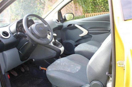 Ford Ka - 1.2 Style start/stop MOSTERD OLIJF METALLIC 39124 KM APK T/M 02 OKTOBER 2021 - 1