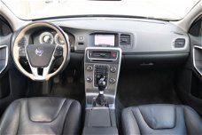 Volvo S60 - T5 Momentum, Leder, Navi, PDC V+A