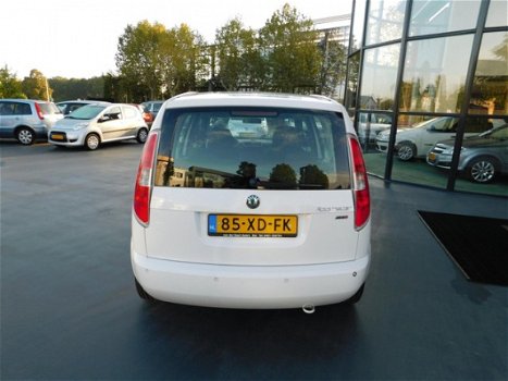 Skoda Roomster - 1.6-16V Style AUTOMAAT - 1