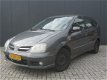 Nissan Almera Tino - 1.8 Acenta * Camera * Airco * Trekhaak * Cruise * AUTOMAAT * Vingerhoets; 995+ - 1 - Thumbnail