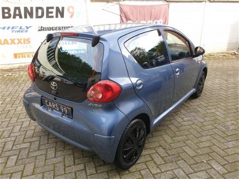 Toyota Aygo - 1.0-12V + 5DEURS AIRCO APK - 1