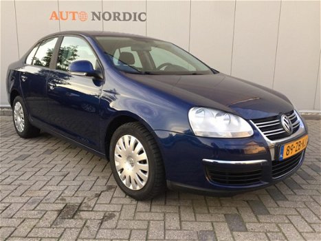 Volkswagen Jetta - 1.9 TDI Trendline - 1