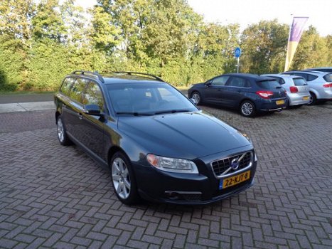 Volvo V70 - 2.0D Limited Edition LEER NAVIGATIE TREKHAAK PDC - 1