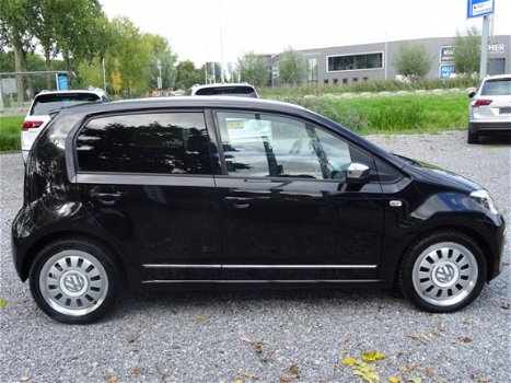 Volkswagen Up! - Black up 75pk 5d (Navi, LM, Airco, Pdc, Cruise) - 1