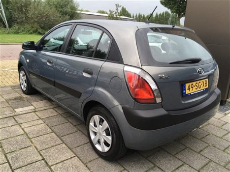 Kia Rio - 1.4 L *RIJKLAAR - 1