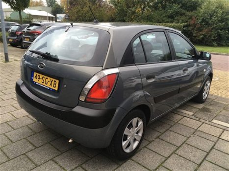 Kia Rio - 1.4 L *RIJKLAAR - 1