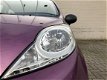 Peugeot 107 - 1.0 Urban Light I RADIO I 5 DEURS I LAGE KM STAND * 6 MAANDEN BOVAG GARANTIE - 1 - Thumbnail