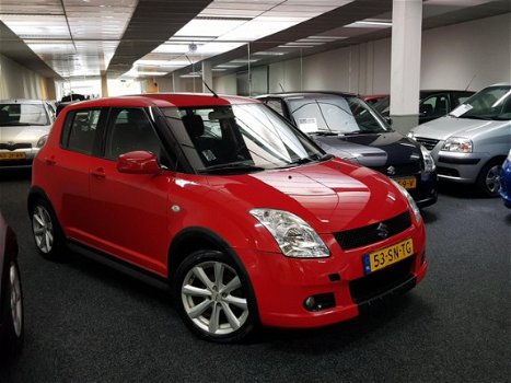 Suzuki Swift - 1.3 exclusive, sport uitvoering 5 deurs met airco en NAP - 1