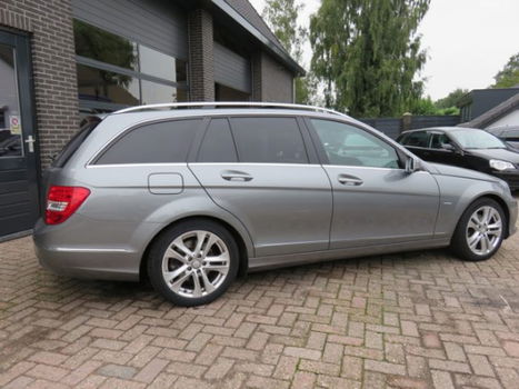 Mercedes-Benz C-klasse Estate - 200 Business Class Avantgarde Panoramadak , leer , Navi - 1