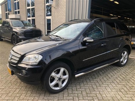 Mercedes-Benz M-klasse - 320 CDI AUTOMAAT/NAVI/LEER - 1