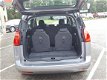 Peugeot 5008 - 1.6 HDIF 7PERSOONS cruise&climate control navi BT lm-velg - 1 - Thumbnail