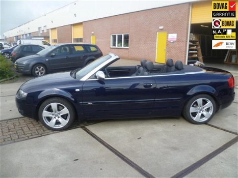 Audi A4 Cabriolet - 3.0 V6 Pro Line De mooiste in topstaat 3.0 automaat cabrio electrische kap - 1