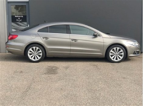 Volkswagen Passat CC - 1.8 TSI Automaat, Xenon Climate control, Cruise control, DSG, Xenon, Privacy - 1