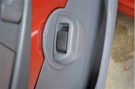 Peugeot 107 - 1.0-12V Sublime Airco, Elektrische ramen, Centrale deurvergrendeling - 1