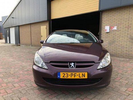 Peugeot 307 CC - 2.0 16V - 1