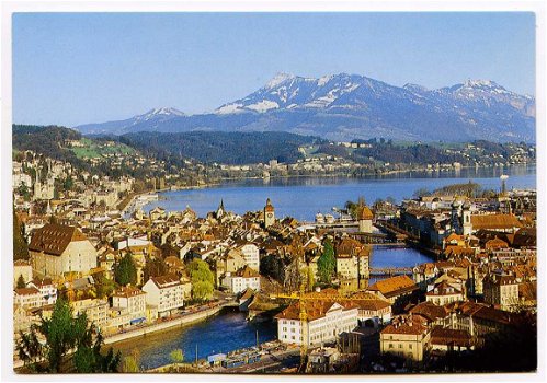 R063 Luzern Lucerne Sicht gegen Rigi Zwitserland - 1