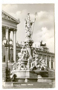 R068 Wenen Wien - Parlament - Pallas Athene / Oostenrijk - 1