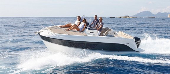 Quicksilver Activ 805 Sundeck - 1