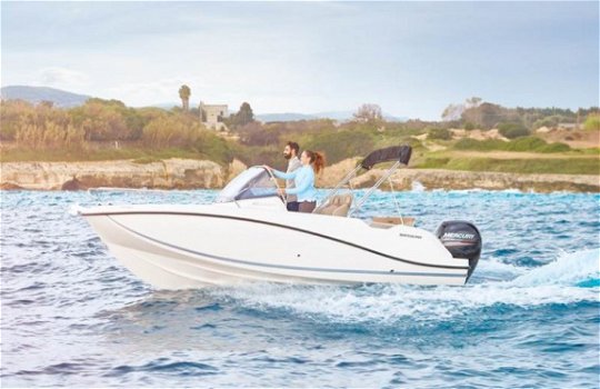 Quicksilver Activ 605 Sundeck - 2