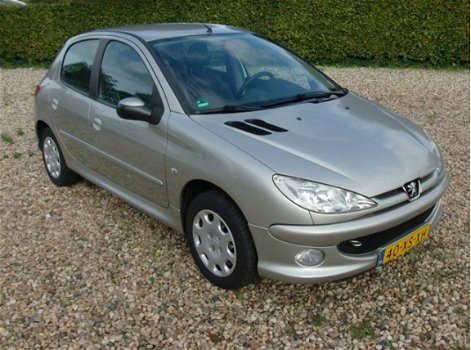 Peugeot 206 - FOREVER 1.4 - 1