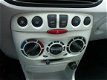 Fiat Punto - 1.4-16V Young '05, AIRCO, CRUISE CONTROLE, APK 05-'20 - 1 - Thumbnail