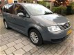 Volkswagen Touran - 1.6-16V FSI AIRCO 5-PERSONEN - 1 - Thumbnail