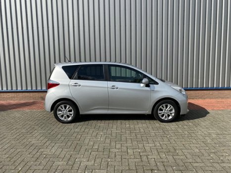 Toyota Verso S - 1.3 VVT-i Dynamic - 1