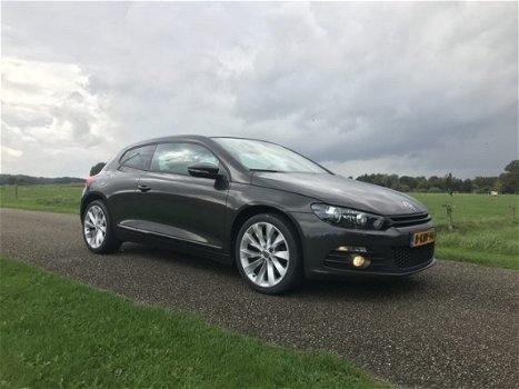 Volkswagen Scirocco - 1.4 TSI Highline Plus *SPORT* 160pk DSG7-AUTO CLIMA VOLLEER STOELVERW CRUISE P - 1