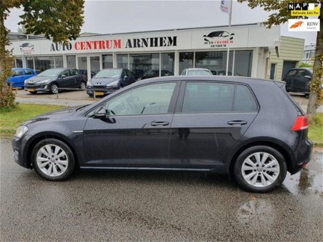 Volkswagen Golf - 1.6 TDI Highline BlueMotion Rijd als nieuw - 1