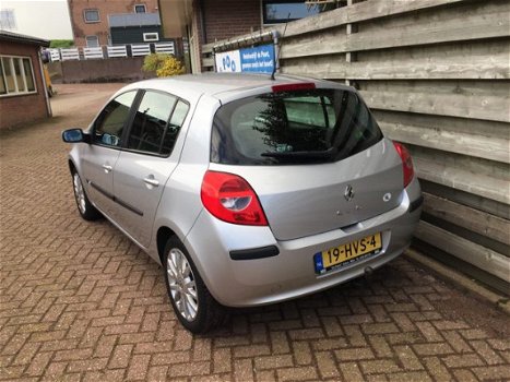 Renault Clio - 1.2 TCE Collection AIRCO.LMV.CRUISE.TREKHAAK - 1