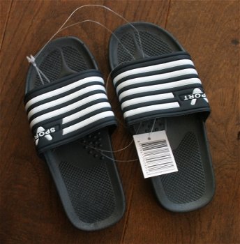 sportslippers / strandslippers / slippers (nieuw) - 1