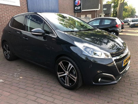 Peugeot 208 - 1.2 PureTech Roland Garros Navi, Camera, Cruise, 17 Inch, Leder, Stoelverwarming - 1